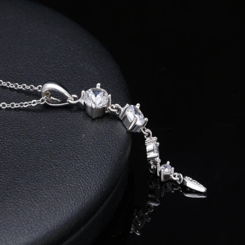 Ava Necklace