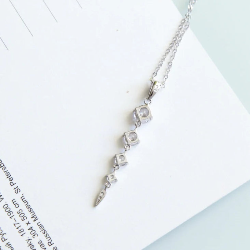 Ava Necklace