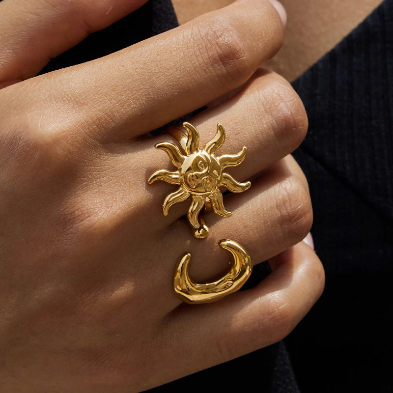 Lunara Ring