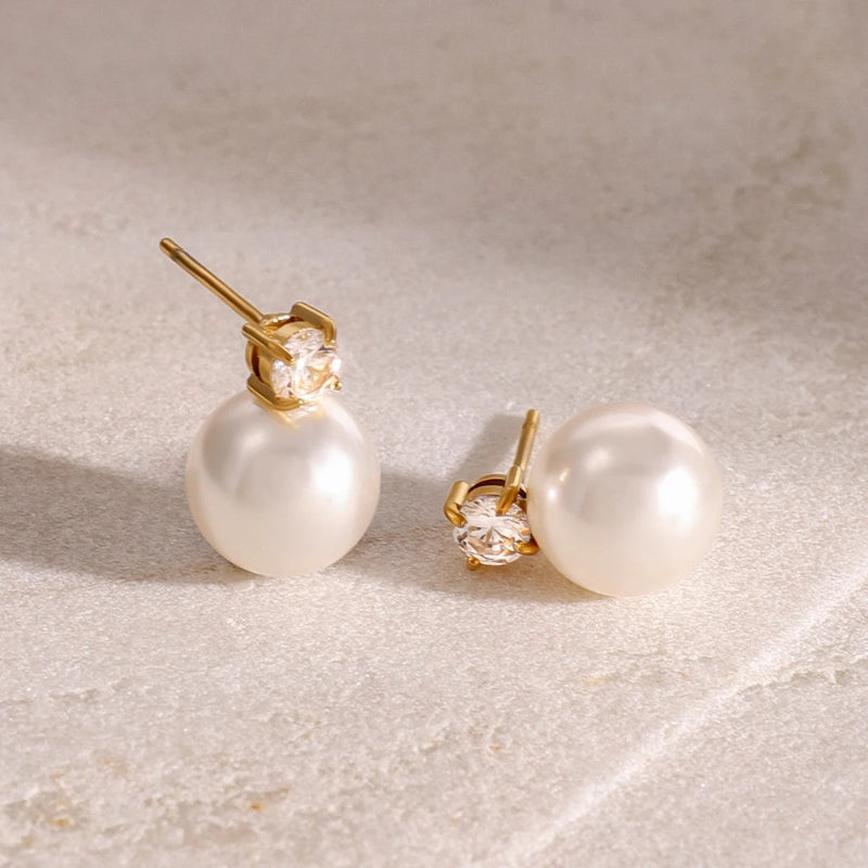 Wendy Pearl Earrings